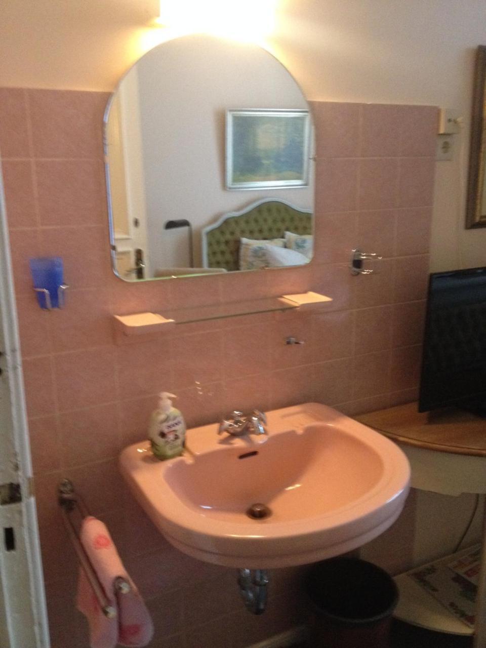 Hotel Pension Columbus Am Kurfurstendamm Berlin Luaran gambar