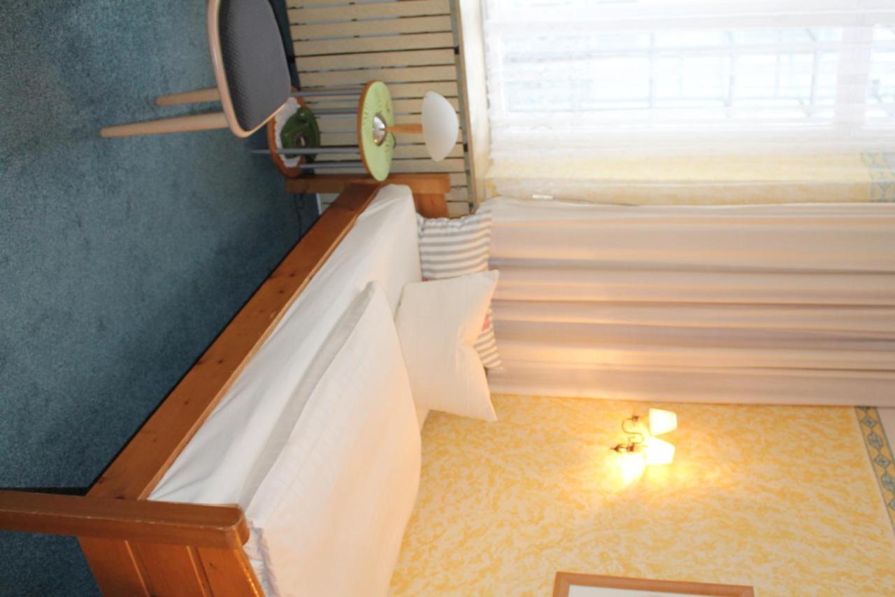 Hotel Pension Columbus Am Kurfurstendamm Berlin Luaran gambar